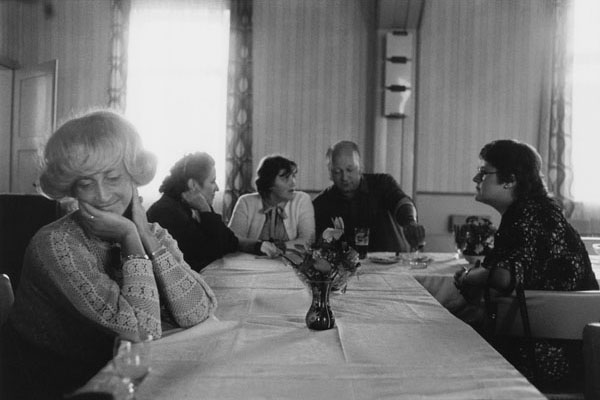 Tante Edith, Thringen 1980 / Zusammenleben (1972 – 1988)
 (8) / 29
	  - All rights reserved. Copyright: Ute Mahler