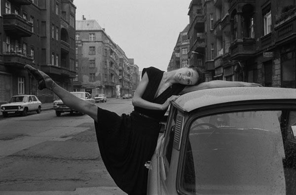 Jutta Deutschland, Primaballerina der Komischen Oper Berlin, 1980 / Modefotografien f�r �Sibylle� (1977 &ndash; 1994)   (29) / 39
	  - All rights reserved. Copyright: Ute Mahler