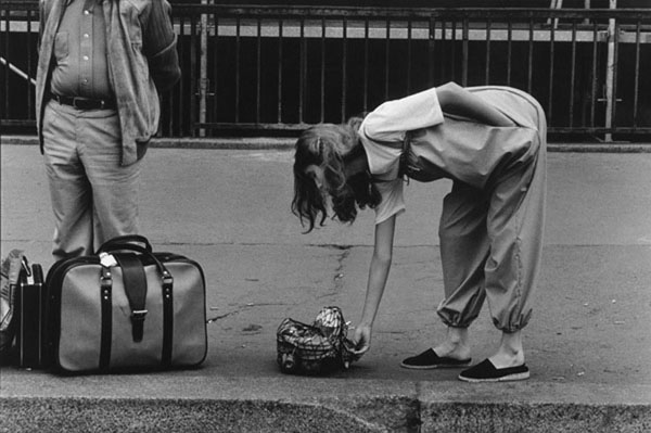 Julia, Berlin-Mitte, 1982  / Modefotografien f�r �Sibylle� (1977 &ndash; 1994)   (32) / 39
	  - All rights reserved. Copyright: Ute Mahler