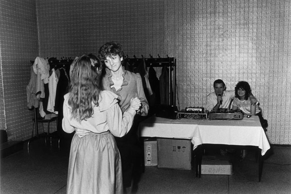  / Modefotografien Jugendweihe f�r �Sibylle� (1985) (7) / 18
	  - All rights reserved. Copyright: Ute Mahler