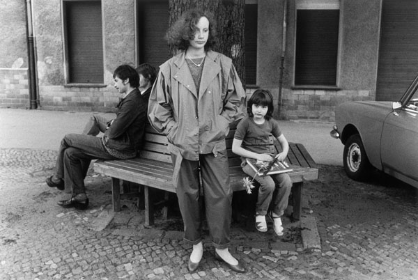  / Modefotografien Jugendweihe f�r �Sibylle� (1985) (13) / 18
	  - All rights reserved. Copyright: Ute Mahler