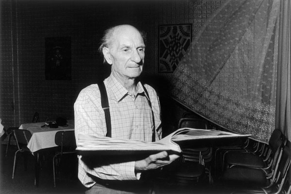  / Modefotografien Jugendweihe f�r �Sibylle� (1985) (16) / 18
	  - All rights reserved. Copyright: Ute Mahler