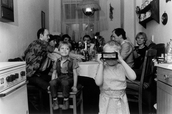  / Modefotografien Jugendweihe f�r �Sibylle� (1985) (17) / 18
	  - All rights reserved. Copyright: Ute Mahler