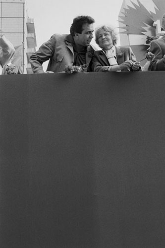 Ehrentribne, Egon Krenz, erster Sekretr des Zentralrates der FDJ und Margot Honecker, Ministerin fr Volksbildung / 1.Mai 1980, Karl-Marx-Allee, Berlin, DDR (9) / 10
	  - All rights reserved. Copyright: Ute Mahler