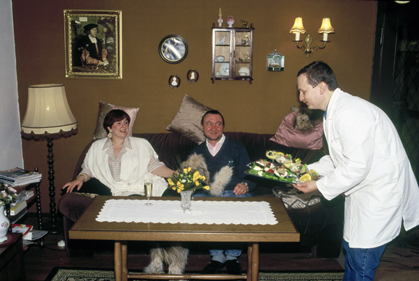 Sektfr�hst�ck vom Partyservice Engel in Birkenwerder / Br�der und Schwestern (West 1992 / Ost 1994) (18) / 25
	  - All rights reserved. Copyright: Ute Mahler